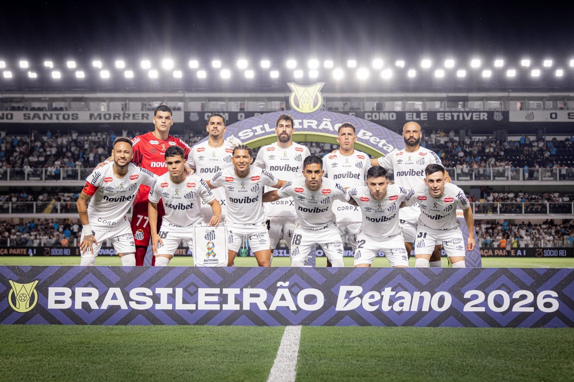 Elenco do Santos antes de jogo contra o Remo pelo Brasileirão