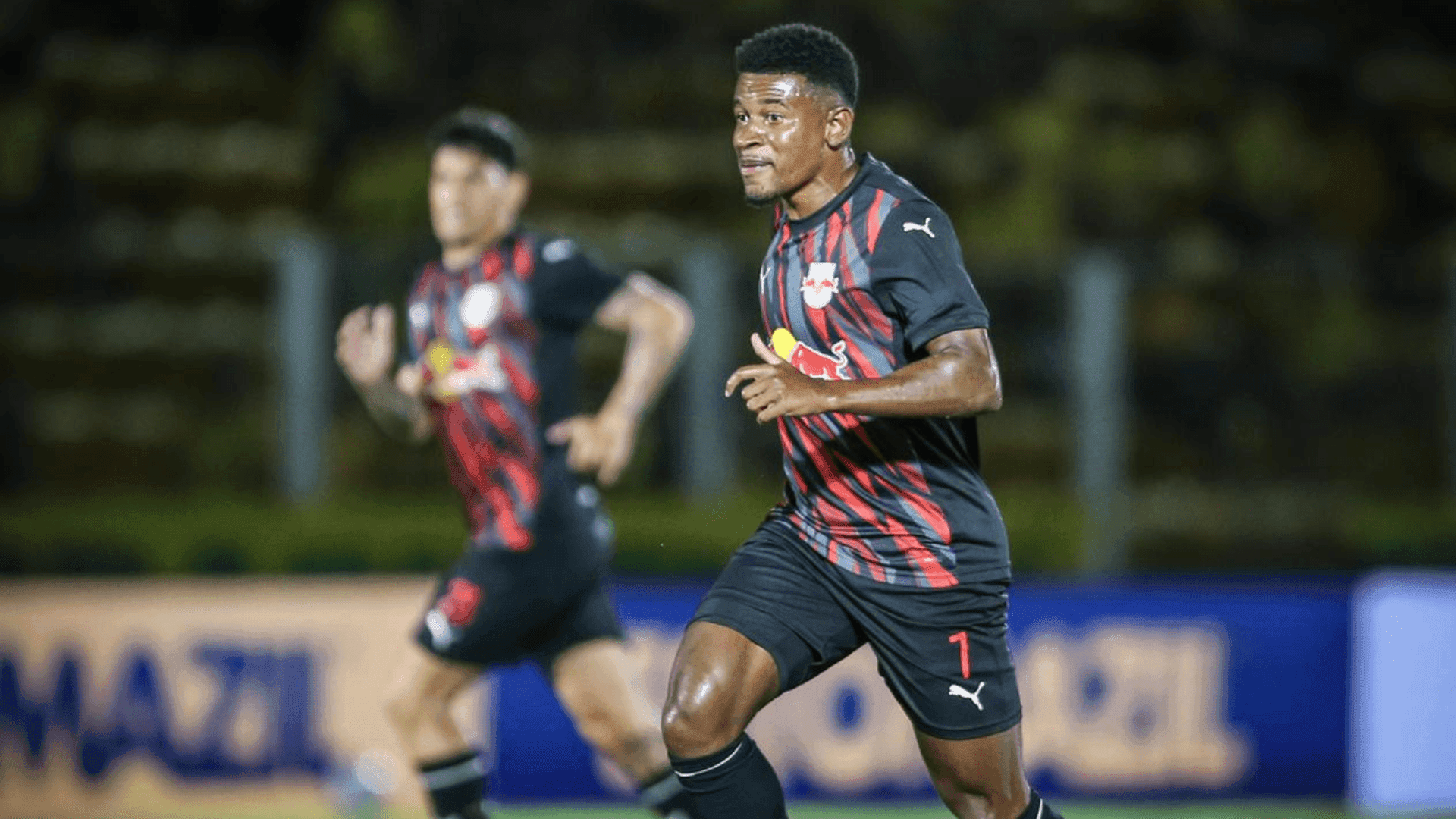 Bragantino estreia na Sul-Americana nesta quinta (9)