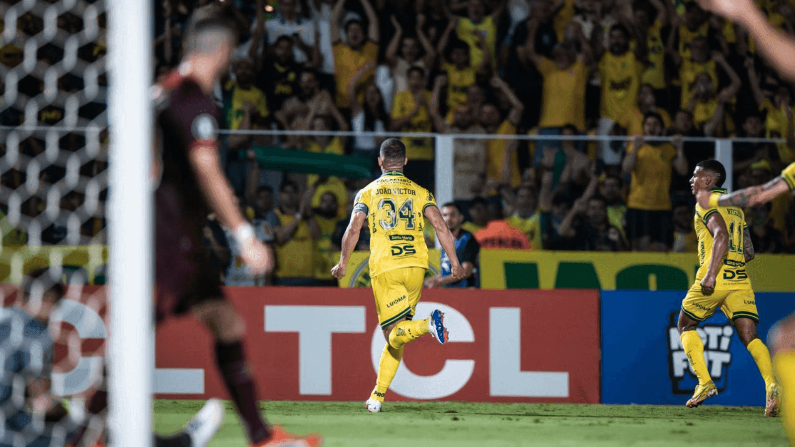 O gol da vitória no primeiro triunfo internacional foi de João Victor