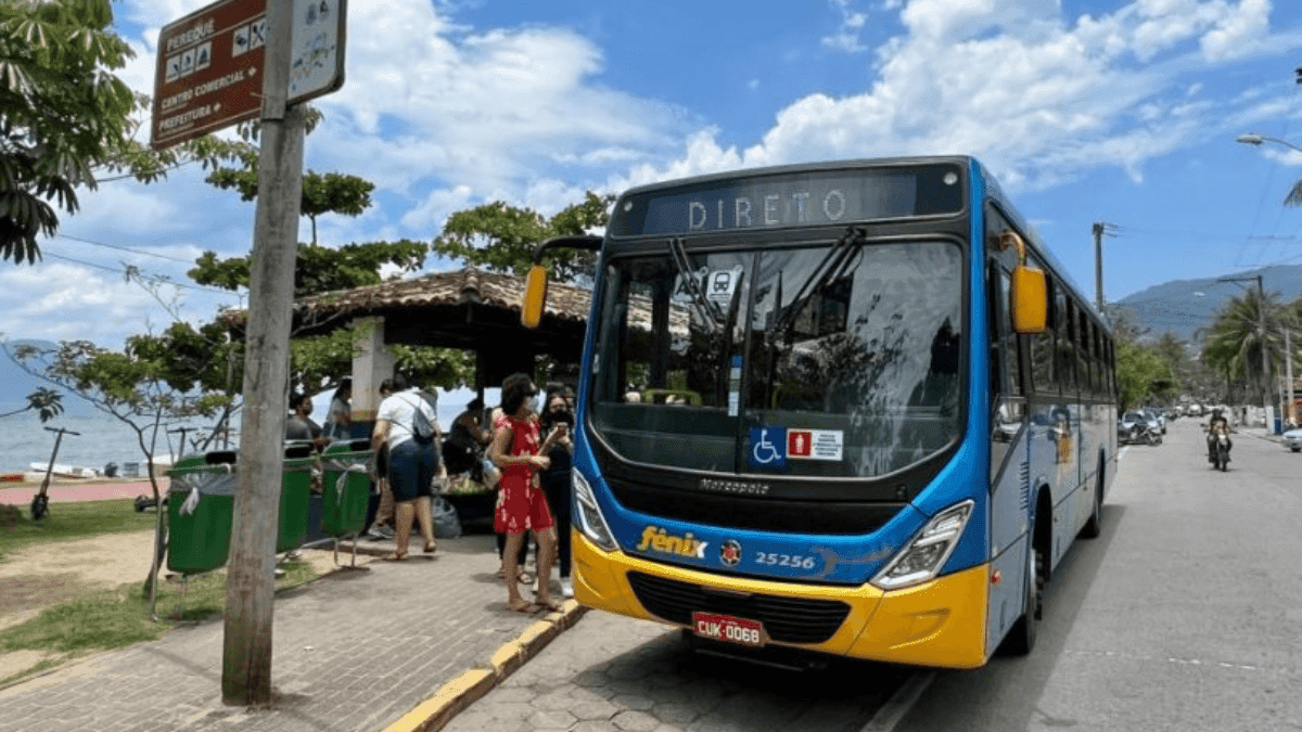 Transporte de Ilhabela entra em estado de greve após falta de repasses
