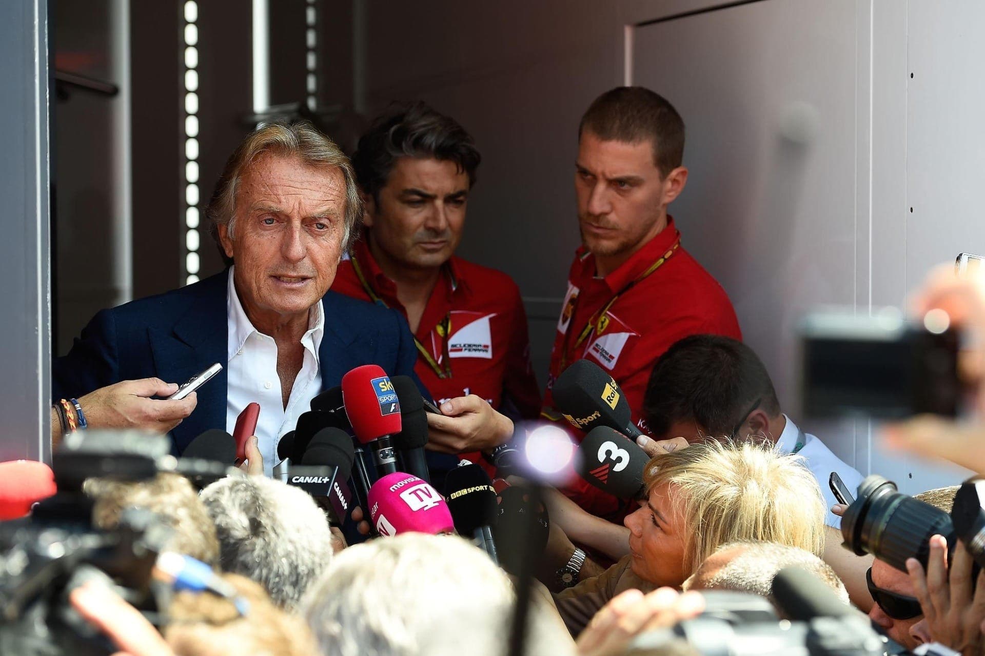 Embalado por vitórias históricas na China e no Japão, Antonelli ganha elogios de Montezemolo