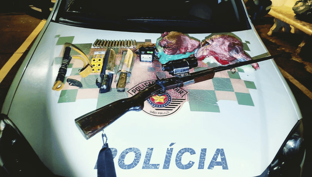 Equipe de Policiamento Ambiental apreendeu arma, munições e cerca de 4,3 kg de carne