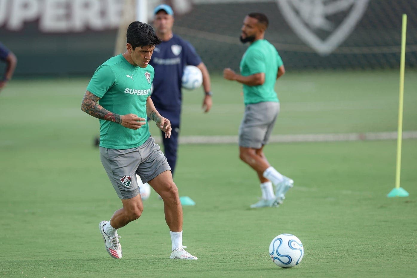 German Cano sofre lesão na coxa e desfalca o Fluminense