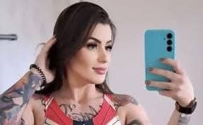 Gisele Fernanda Theodoro Meira, de 32 anos, foi encontrada morta no quarto onde morava em Valência, na Espanha. A família pede esclarecimentos sobre as circunstâncias do caso.