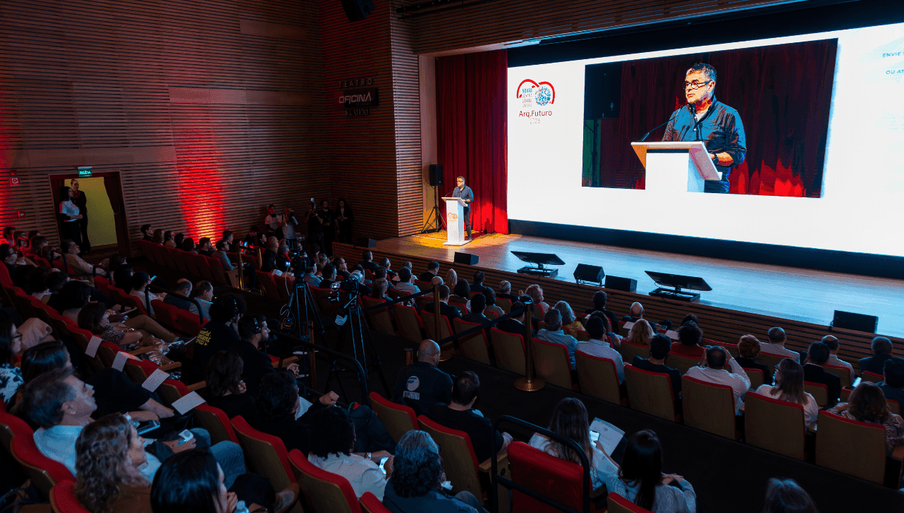O organizador, Tomas Alvim, durante edição realizada em 2025