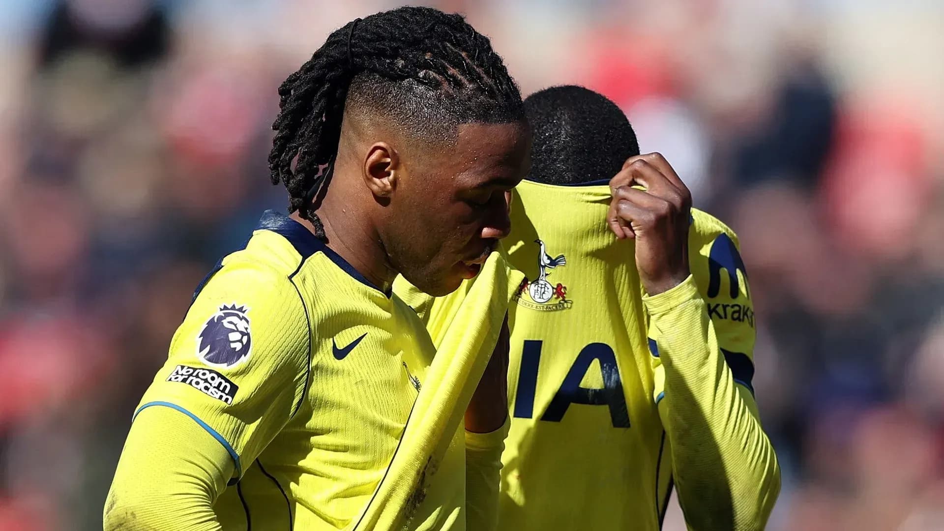 Tottenham perde para o Sunderland, segue no Z-3 e amplia crise na Premier
