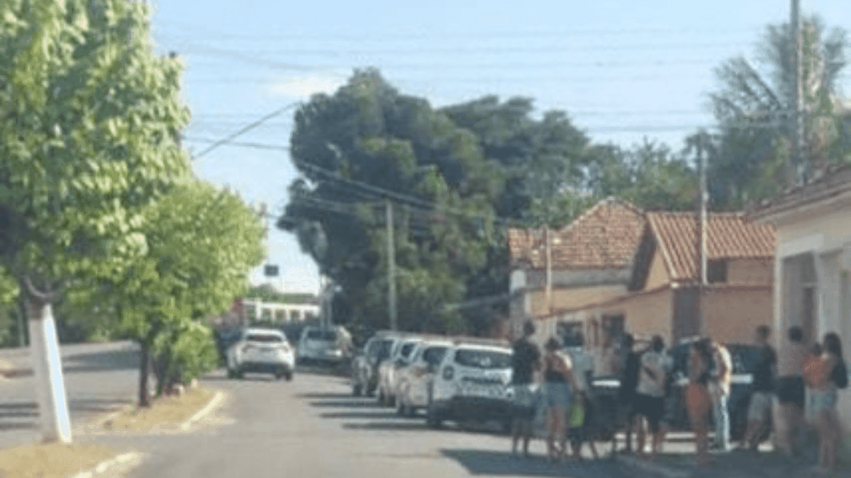 Homem de 52 anos é executado a tiros dentro de casa em Cruzeiro