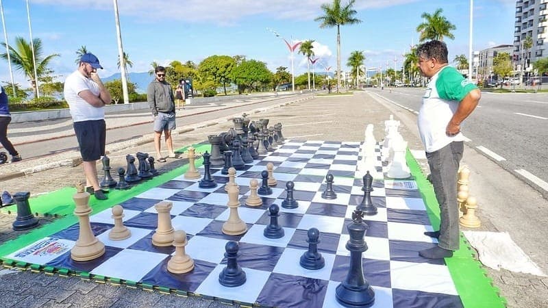 Rua da Família movimenta Avenida da Praia todos os domingos com lazer, cultura e economia criativa