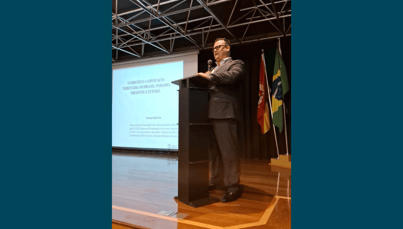No segundo dia, Rodrigo Dalla Pria abordou o papel do advogado durante a evolução do sistema tributário