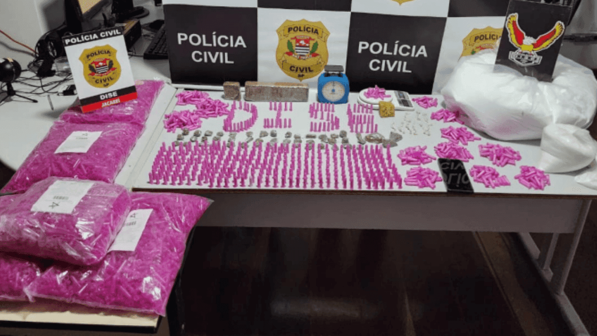 Polícia apreende mais de 8 kg de drogas em casa em Jacareí