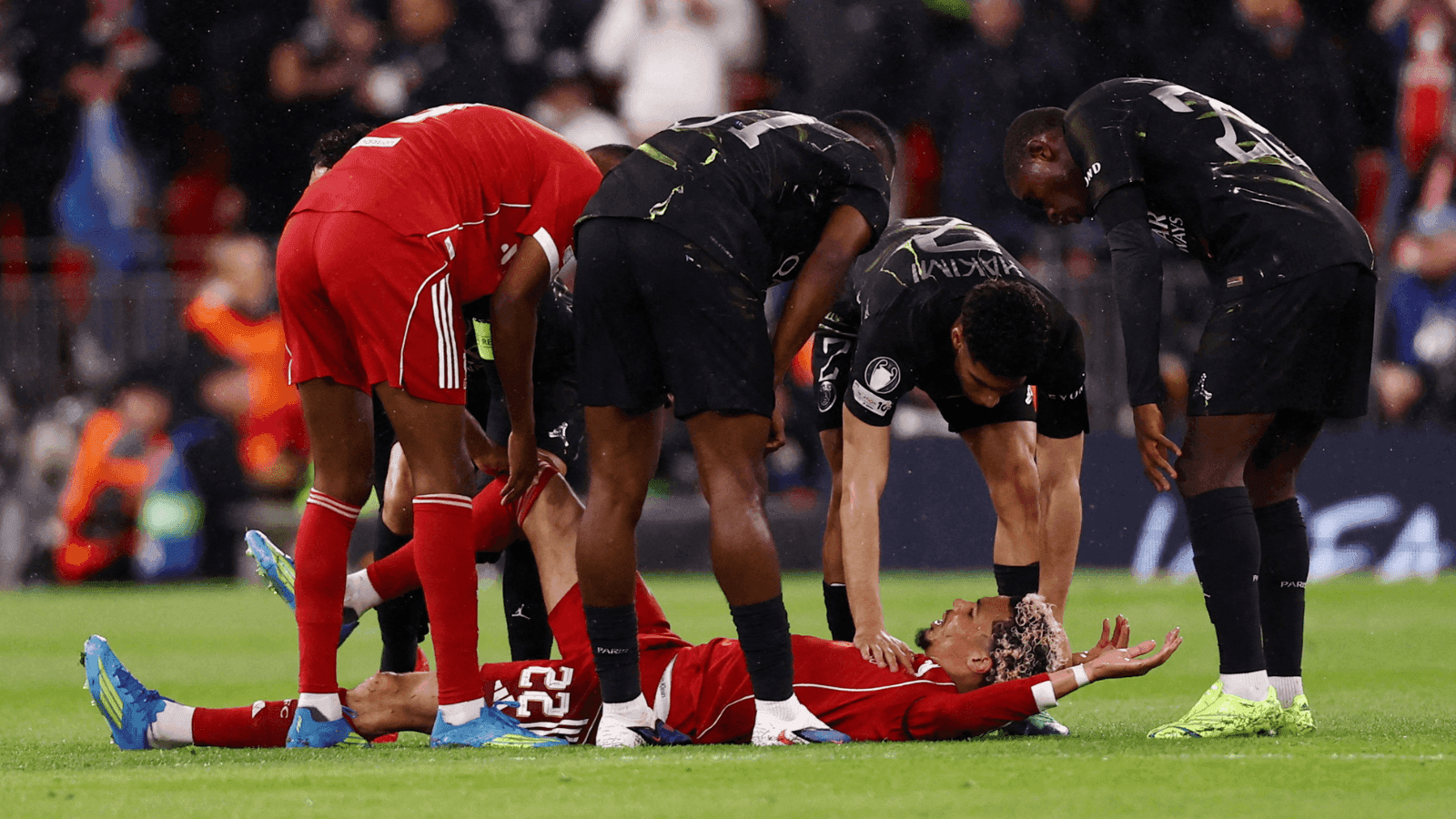 Ekitike sofre lesão no tendão de Aquiles e está fora da Copa do Mundo