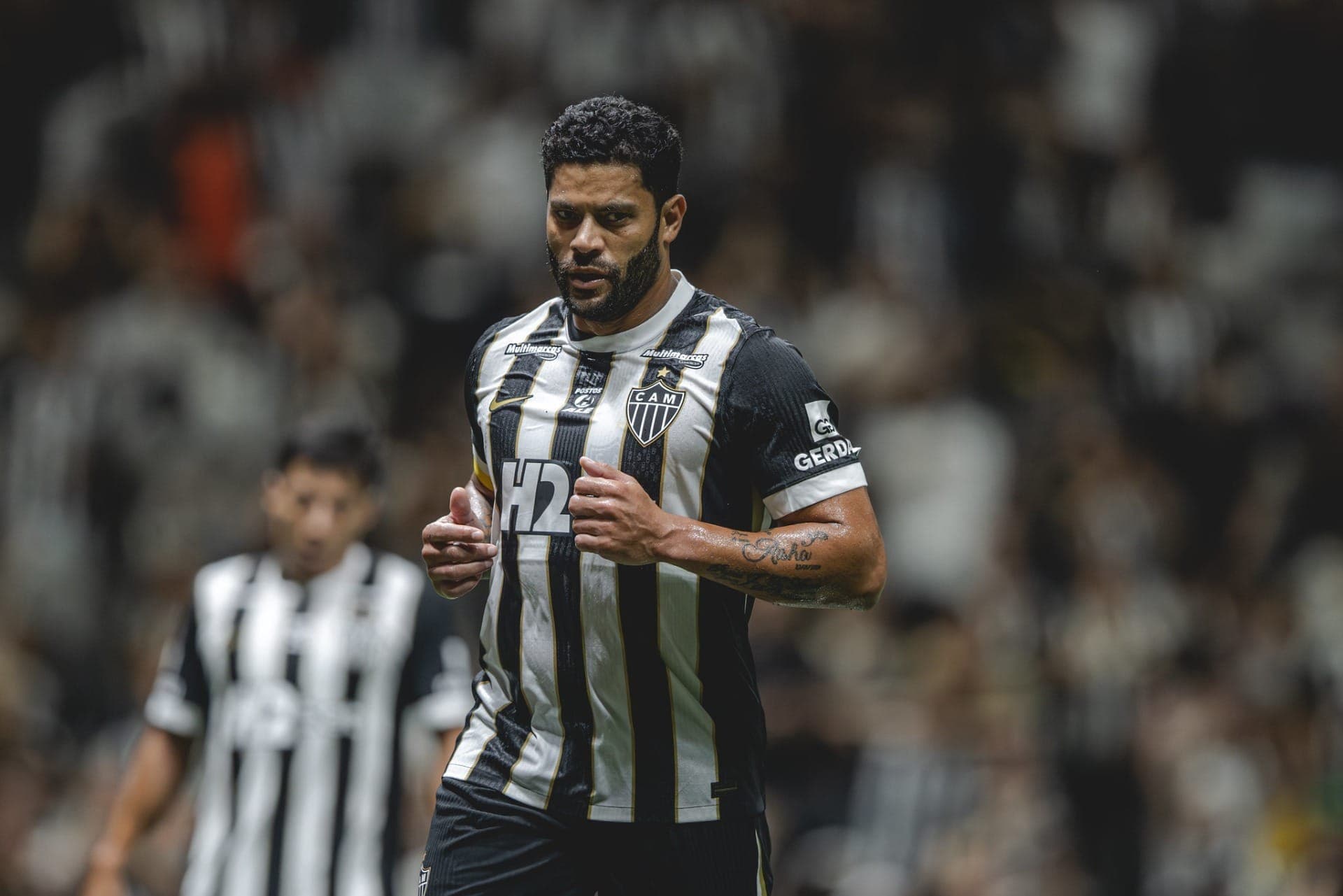 Hulk e o Atlético-MG durante jogo contra o São Paulo, pelo Campeonato Brasileiro
