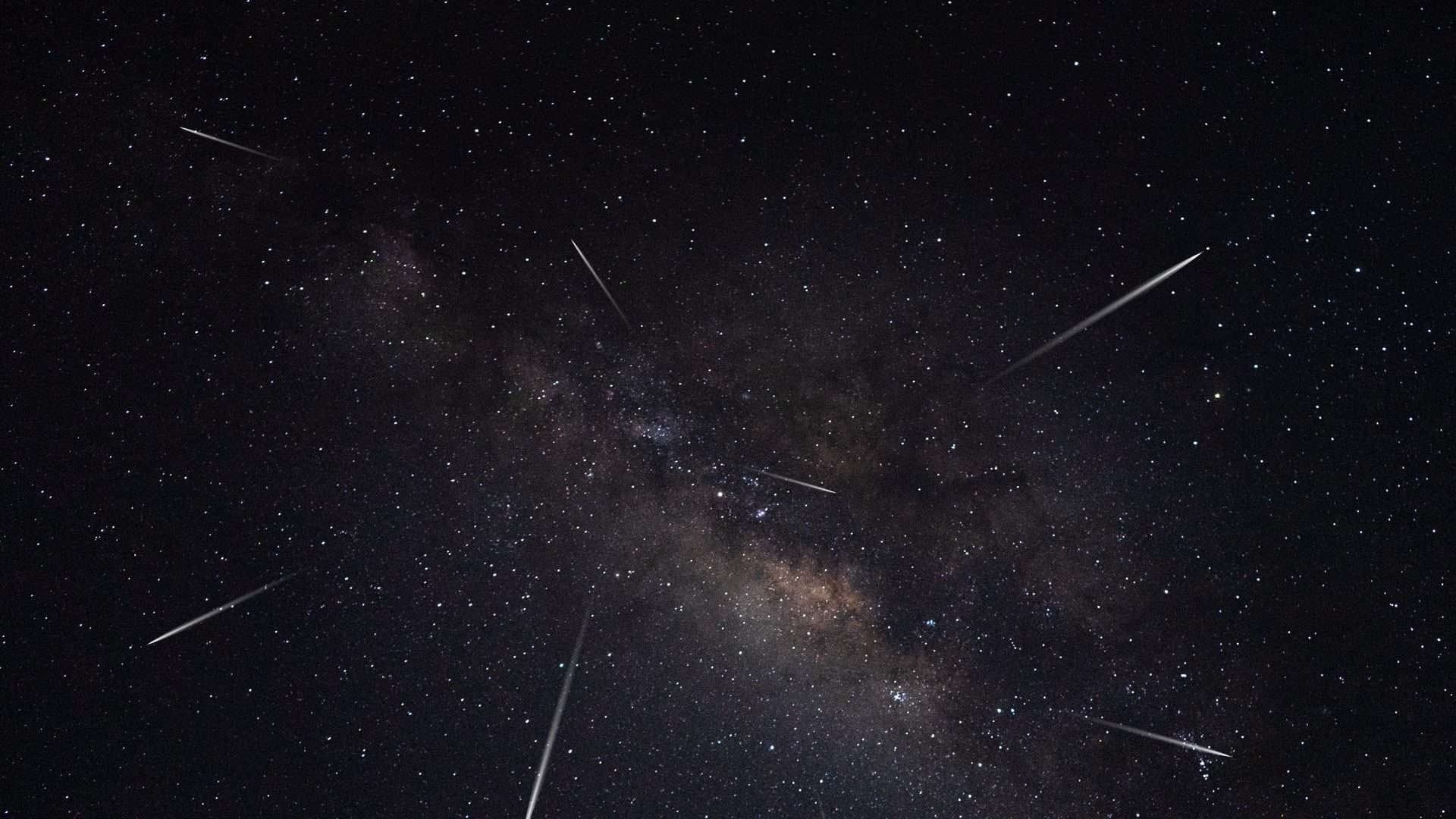 Chuva de meteoros atinge o auge na noite de segunda-feira (20)