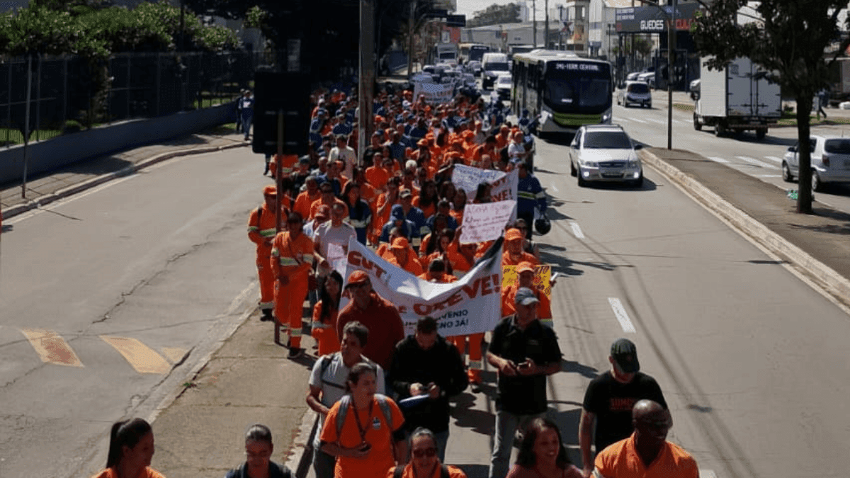 Greve da Urbam chega ao quinto dia em São José dos Campos