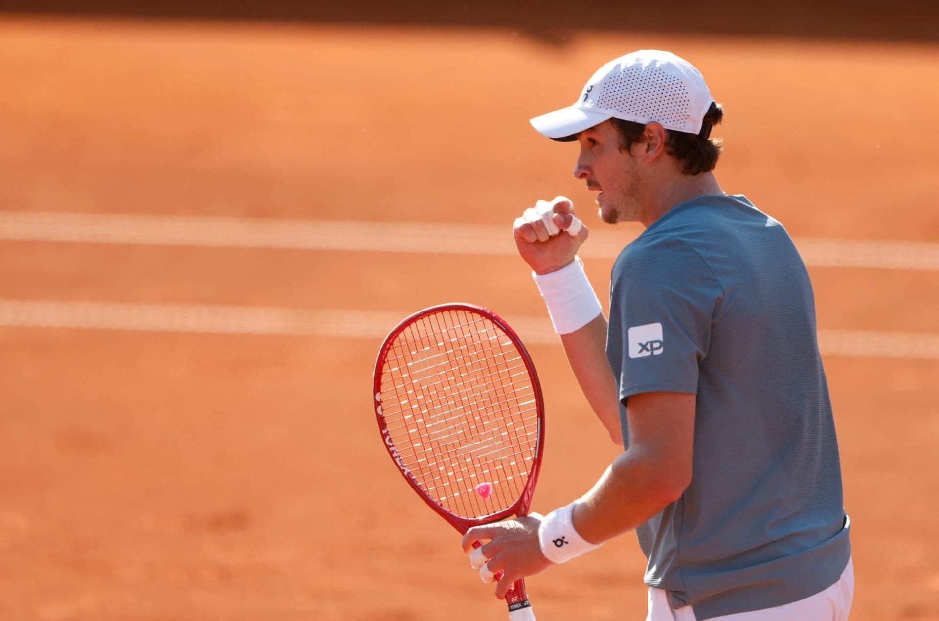 João Fonseca em ação contra Ben Shelton no ATP 500 de Munique