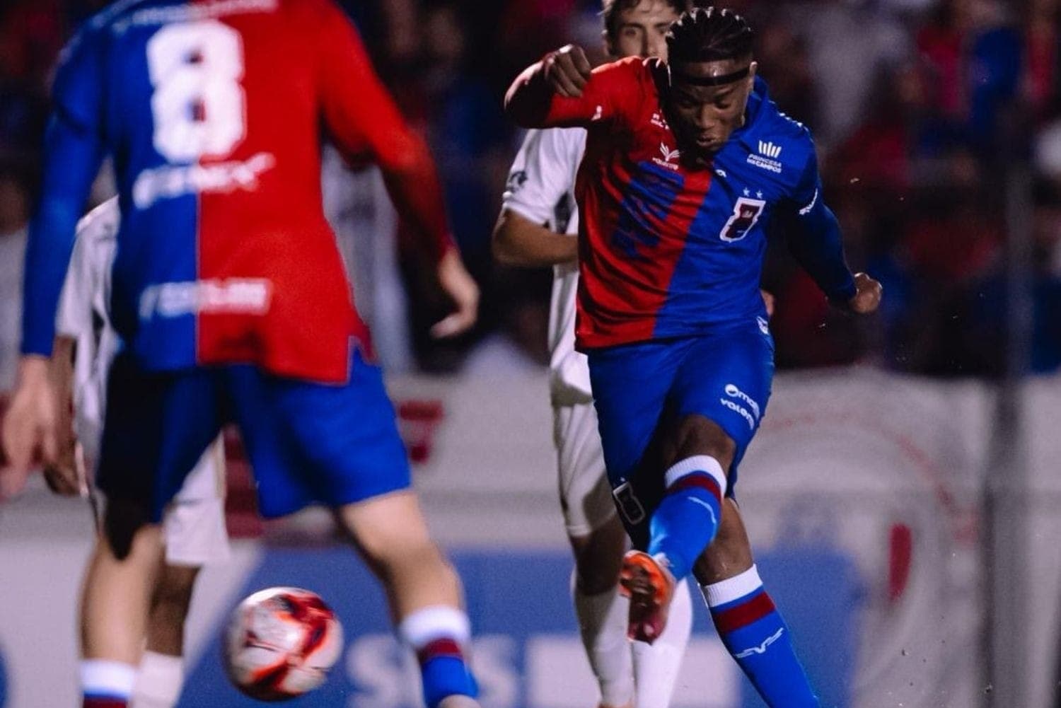 Paraná Clube vence Araucária e segue invicto na Segundona Sanepar