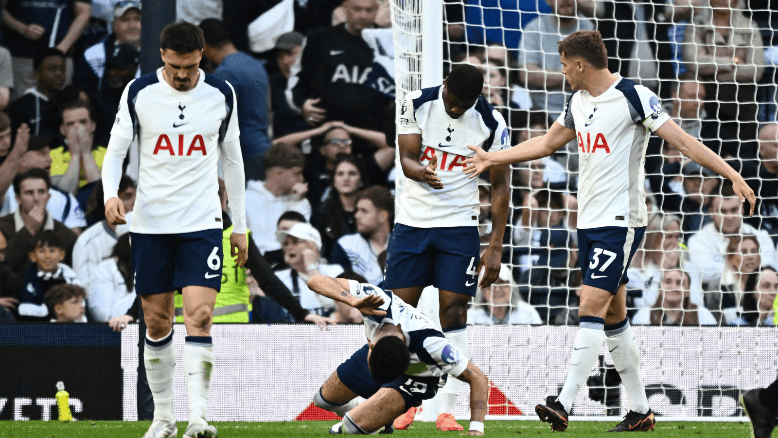 Tottenham empata com Brighton e segue na zona de rebaixamento da Premier League