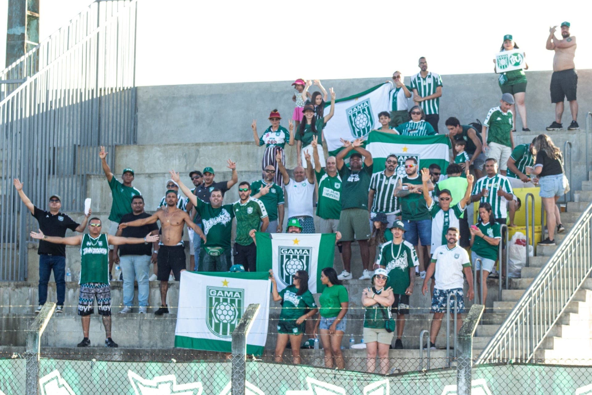 Torcida do Gama foi ao estádio do Primavera apoiar a equipe na vitória por 1 a 0