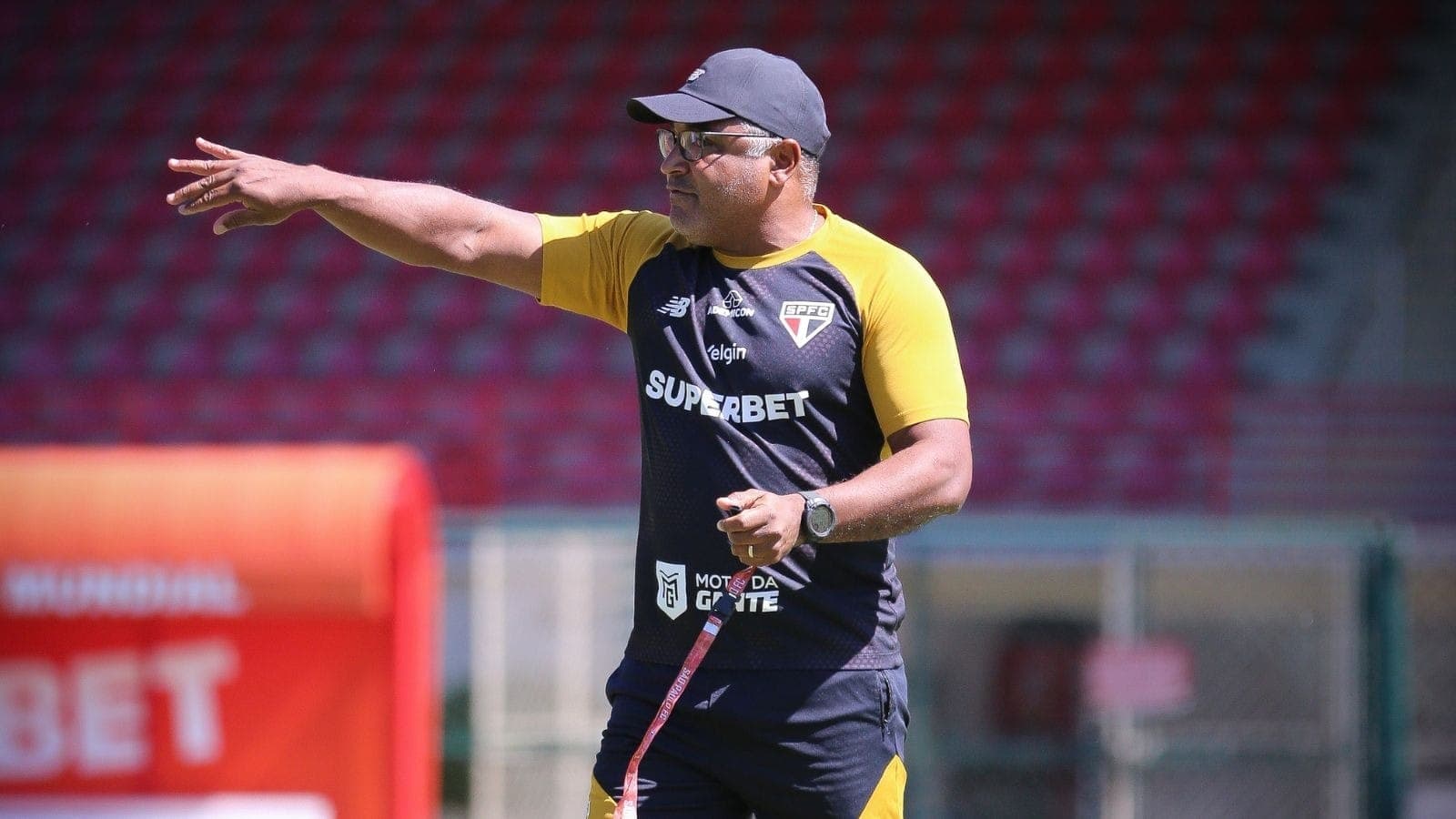 Roger Machado, técnico do São Paulo