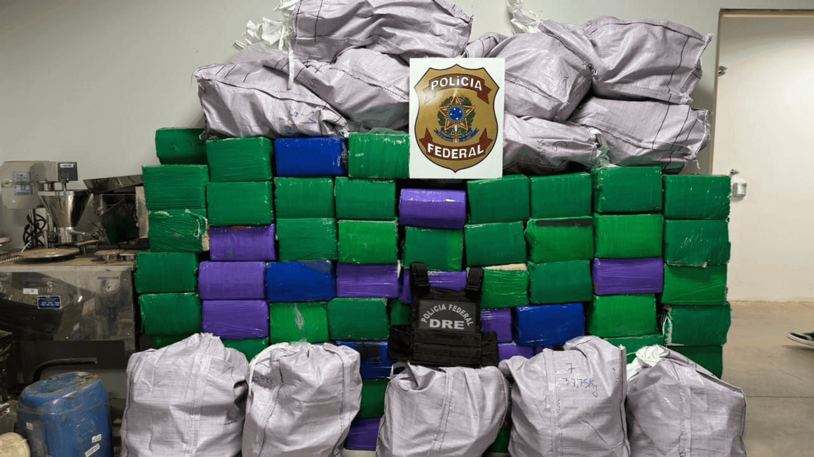 O caminhão com a droga foi abordado em Novo Horizonte
