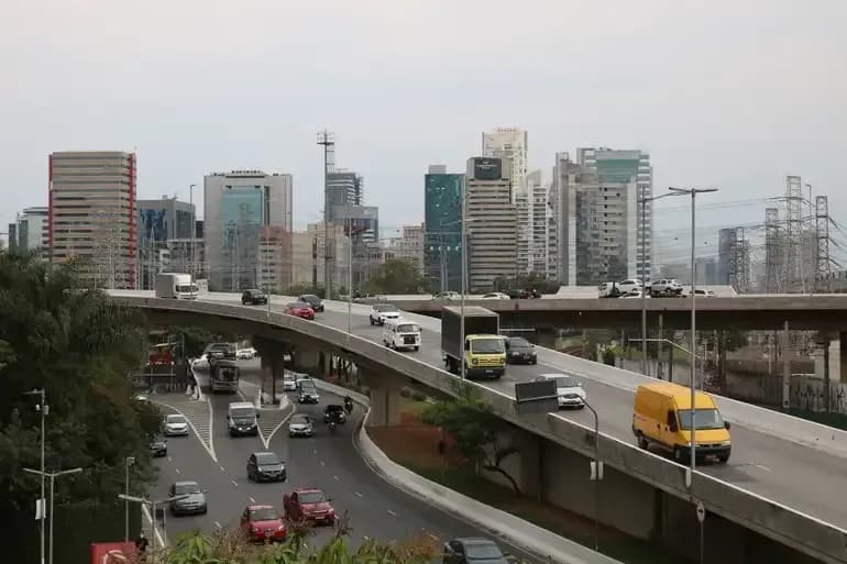 Ponte Engenheiro Ari Torres, na Marginal Pinheiros