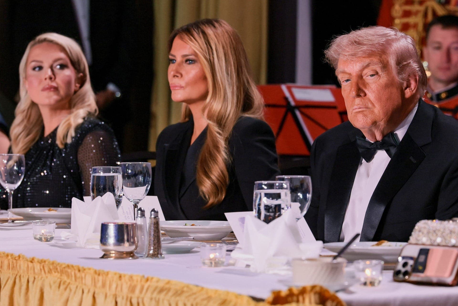 Trump e Melania durante jantar na Casa Branca
