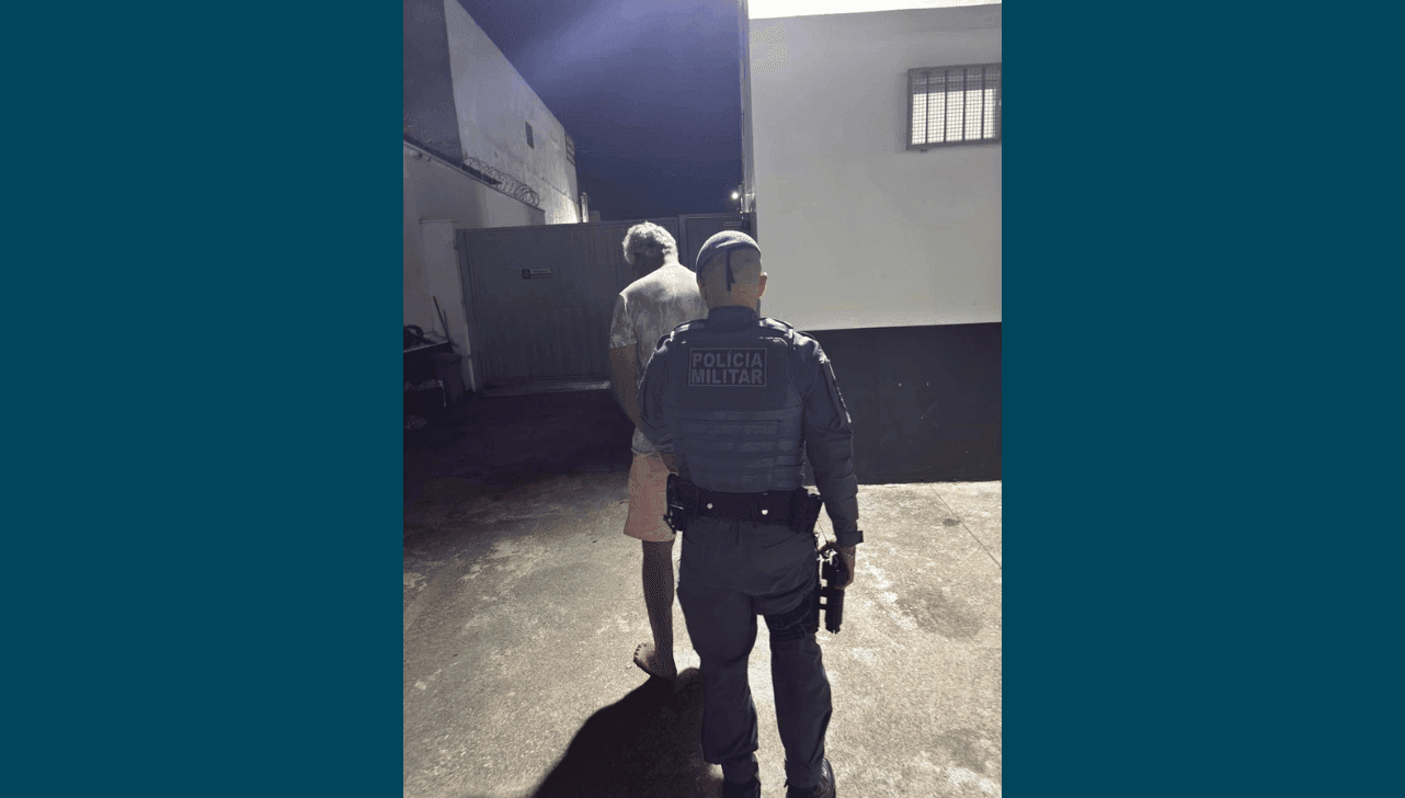 Condutor foi preso após teste do bafômetro indicar ingestão de álcool