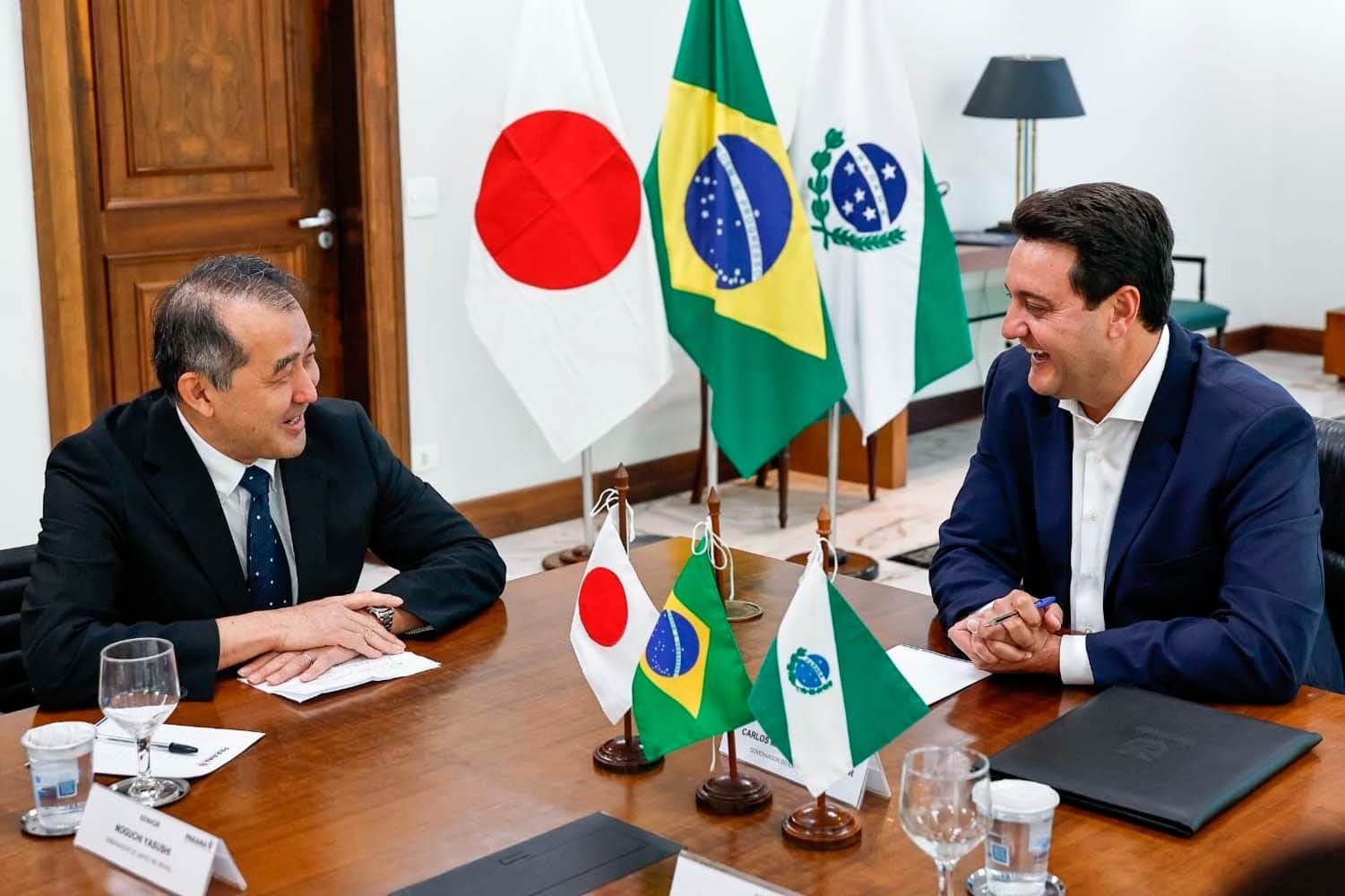 Ratinho Junior recebe embaixador do Japão em primeira visita ao Paraná