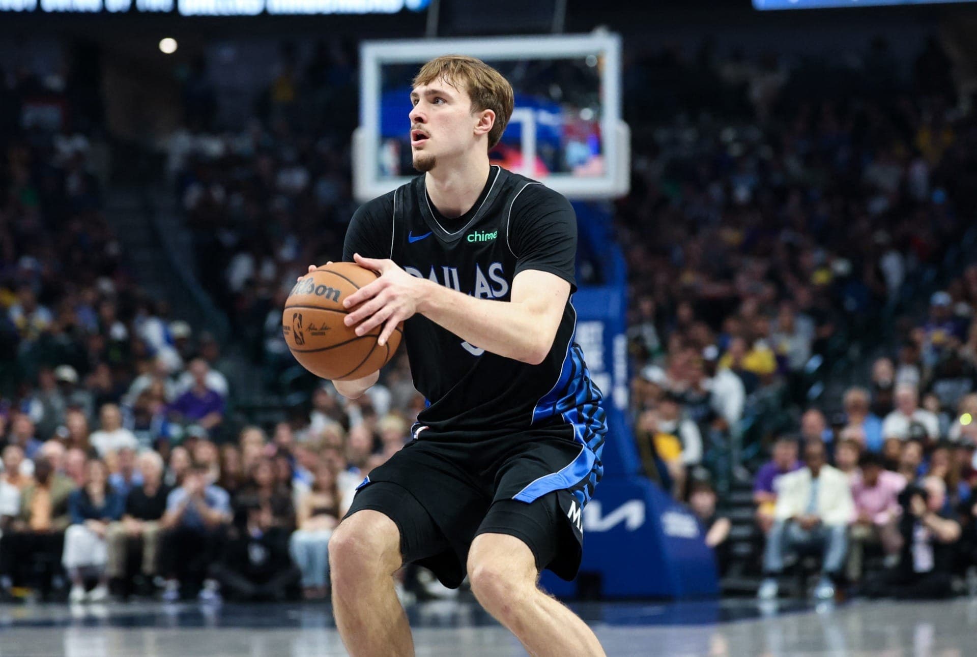 Cooper Flagg, ala dos Mavericks, durante jogo contra os Lakers