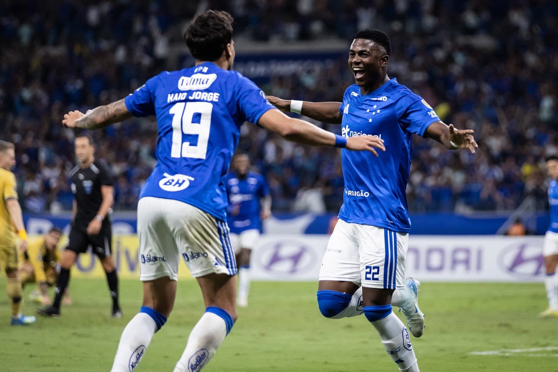 Cruzeiro comemora vitória sobre o Boca Juniors, em jogo válido pela Copa Libertadores