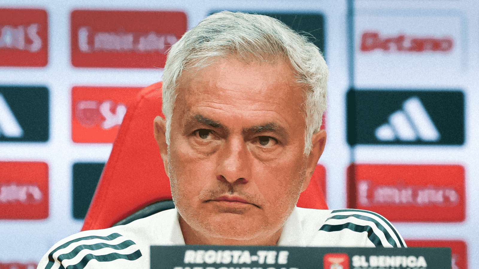 José Mourinho, técnico do Benfica