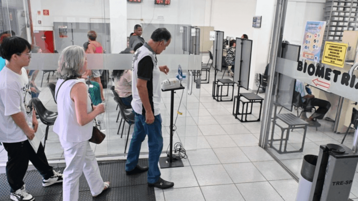 Cartórios eleitorais de SP fazem atendimento no feriado (1) e fim de semana