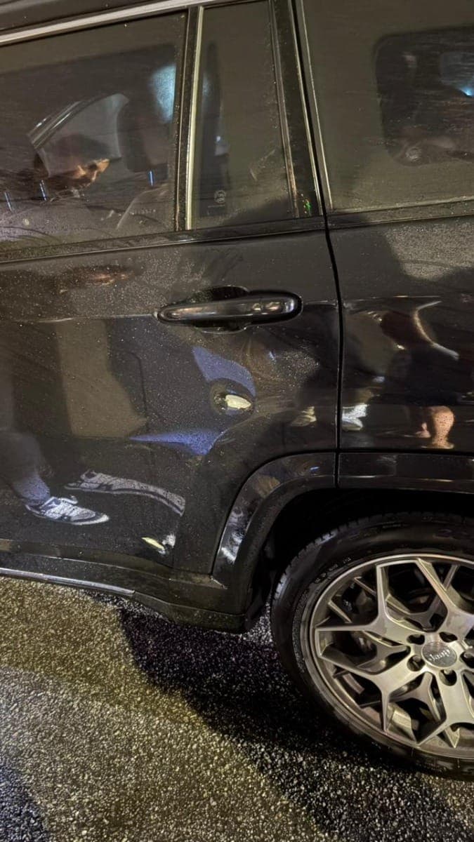 Carro de deputado é atingido por tiros no RJ