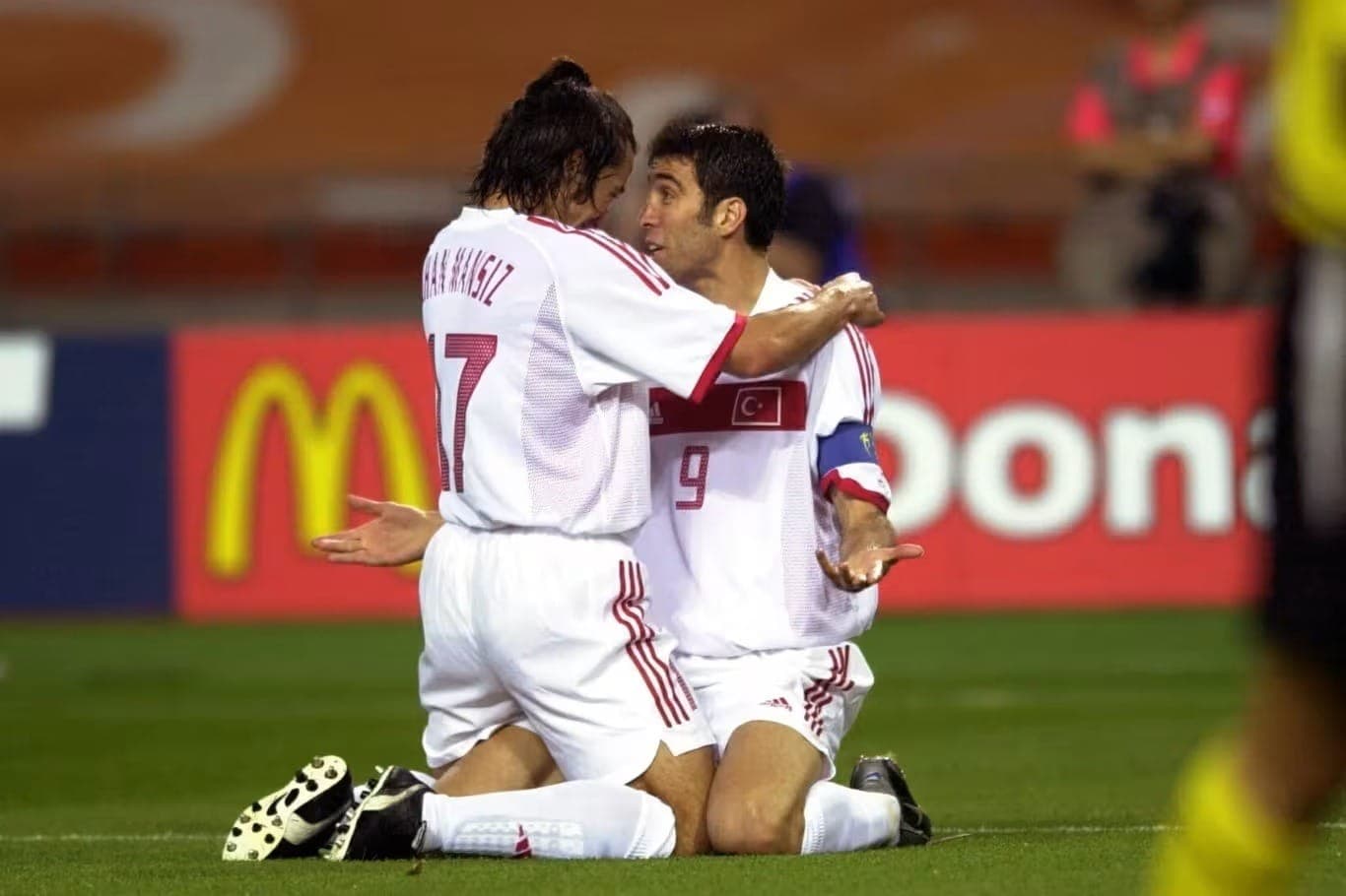 Hakan Sukur fez o gol mais rápido da história das Copas