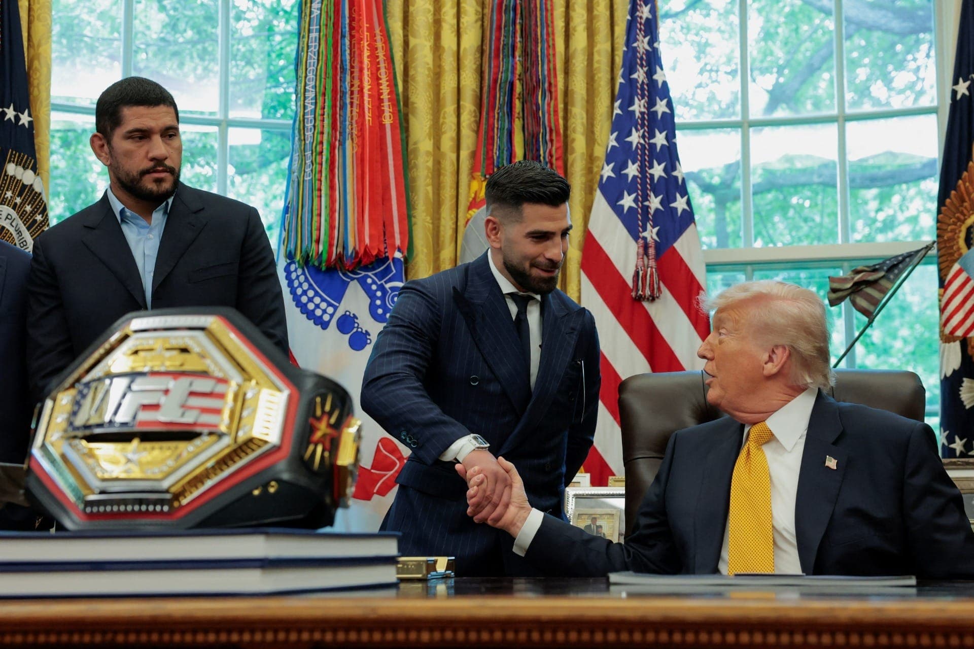 Alex Poatan, Ilia Topuria e Donald Trump