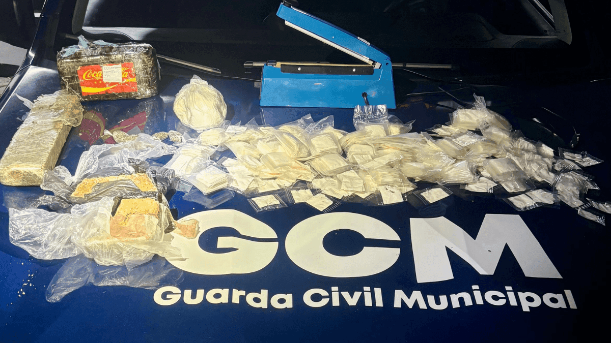GCM de Caraguatatuba estoura "casa bomba" no bairro Tinga