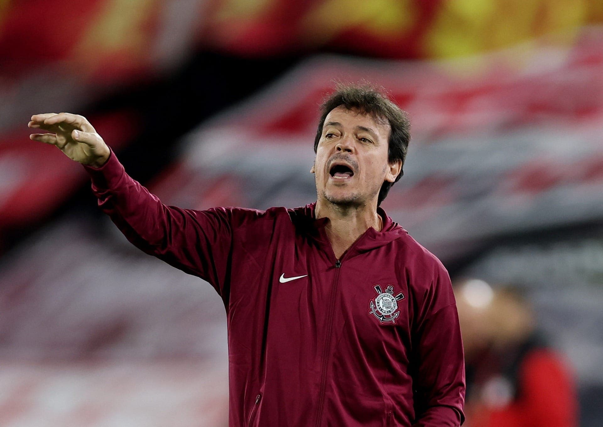 Fernando Diniz, técnico do Corinthians, contra o Santa Fé pela Libertadores