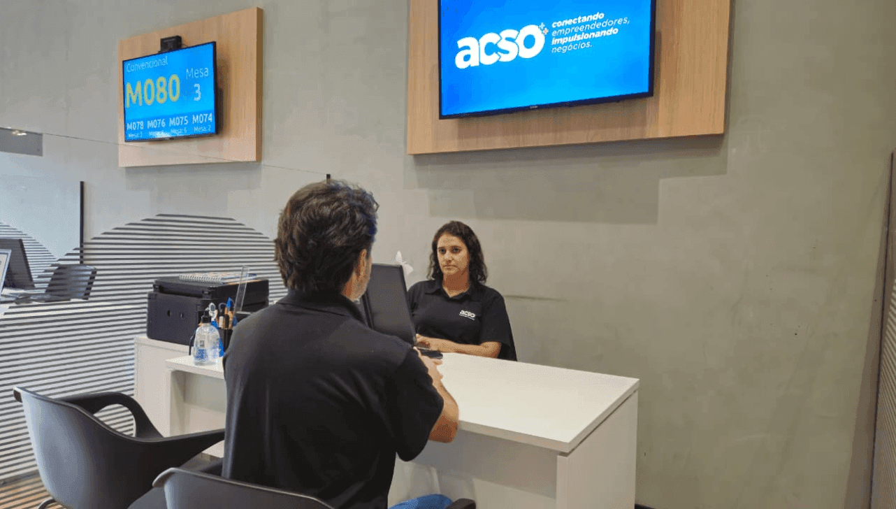 Mutirão acontece na sede da ACSO e busca facilitar acordos para consumidores endividados
