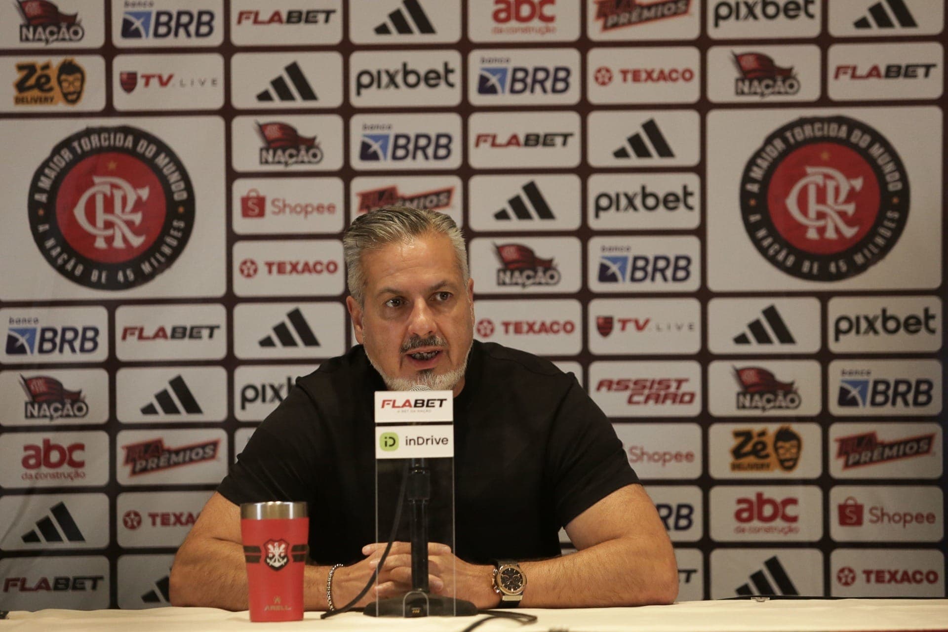 Boto, diretor de futebol do Flamengo