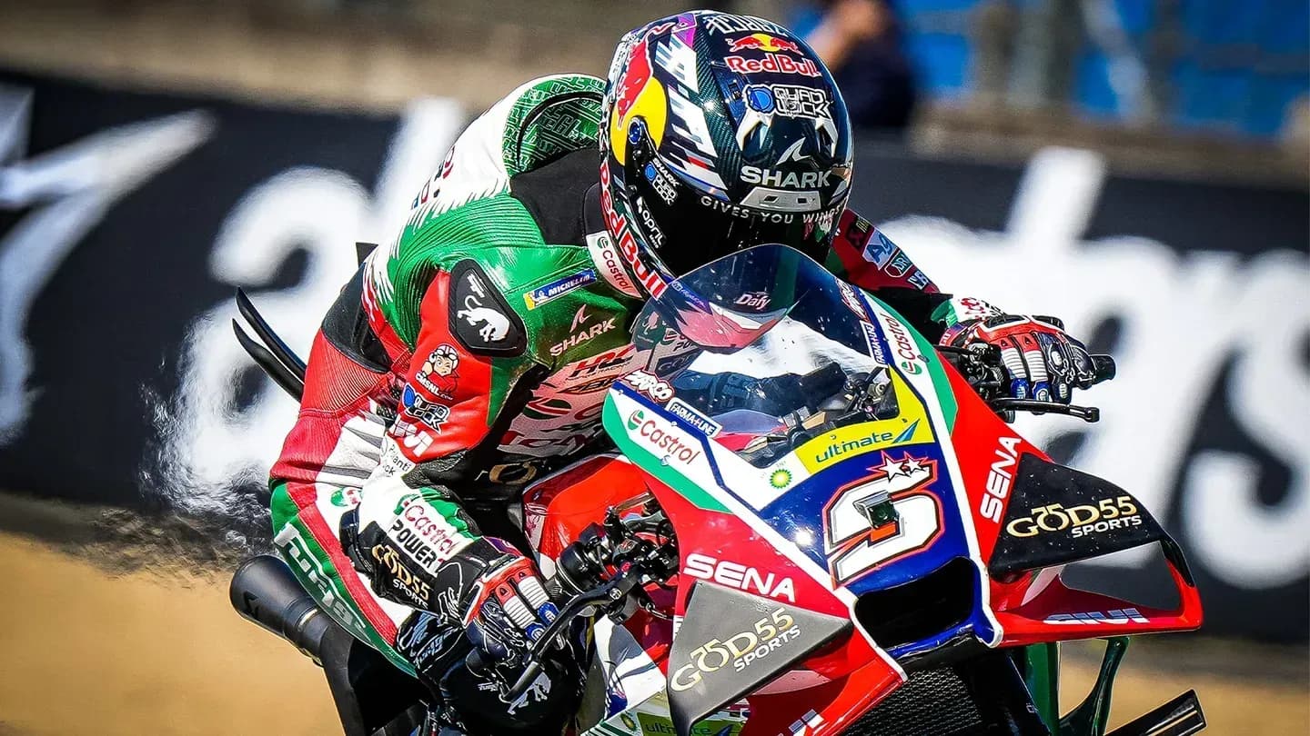 Johann Zarco faz a festa e lidera treinos na França; Diogo Moreira é 19º