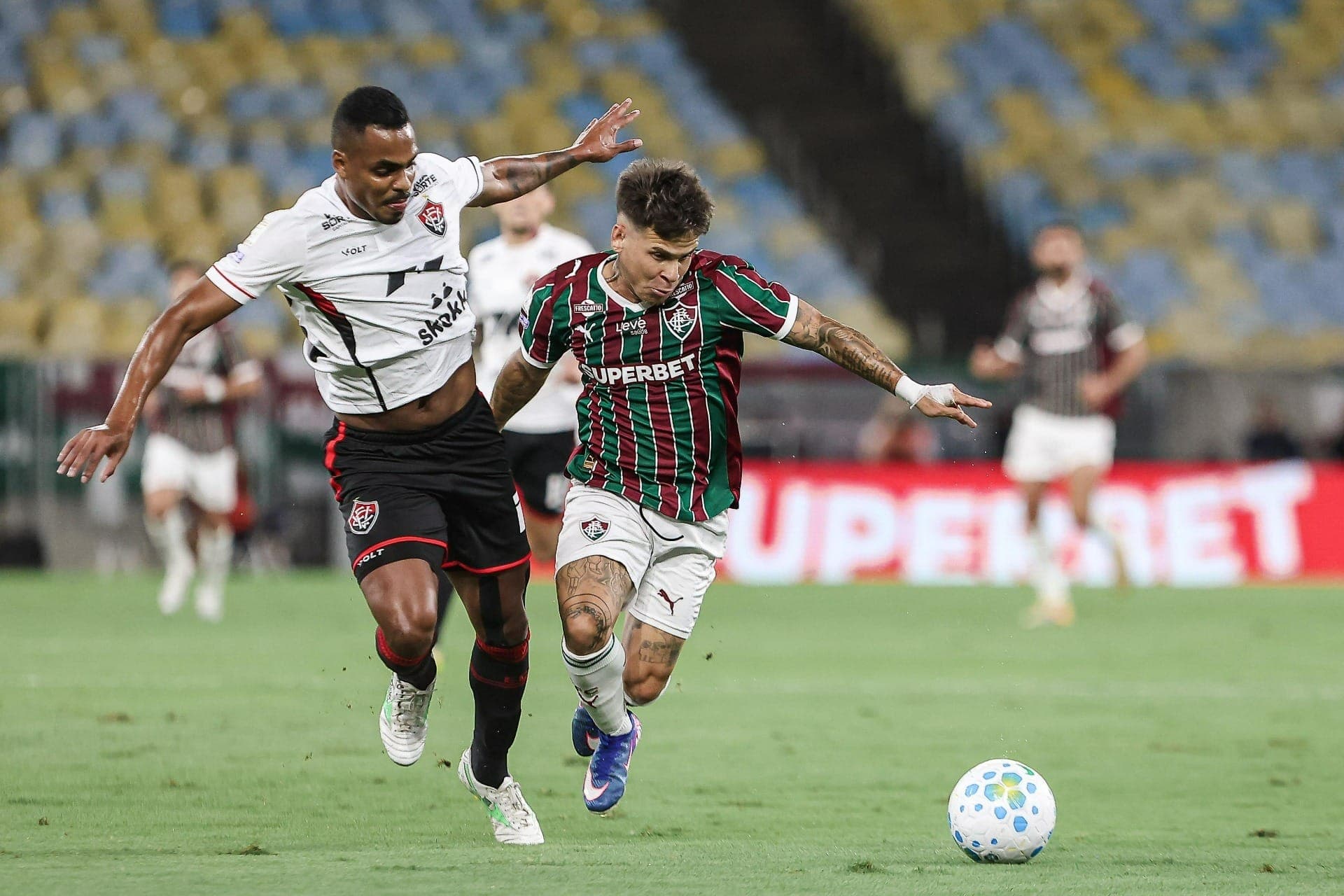 Fluminense e Vitória se enfrentaram no Maracanã