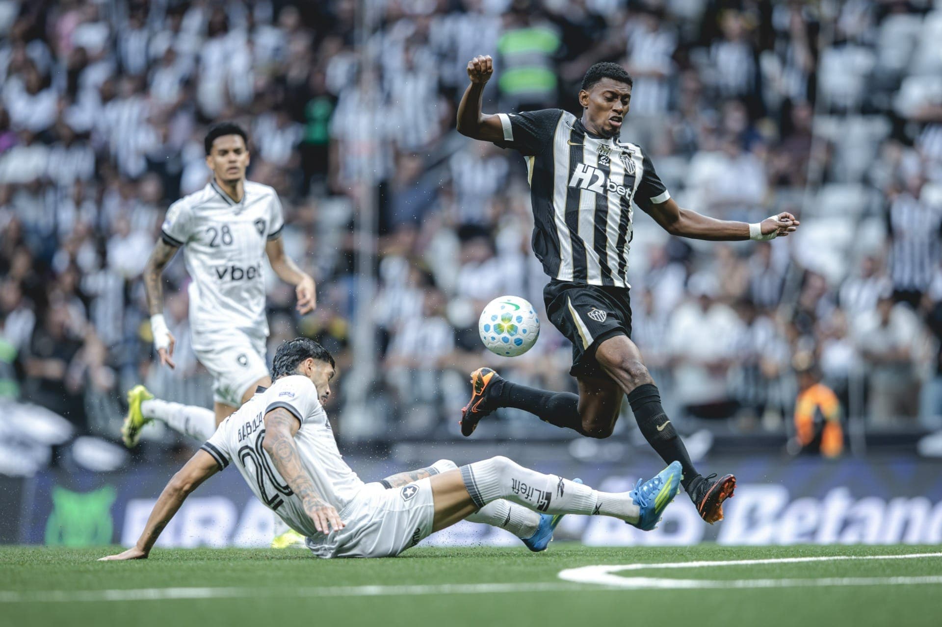 Atlético-MG e Botafogo jogaram na Arena MRV