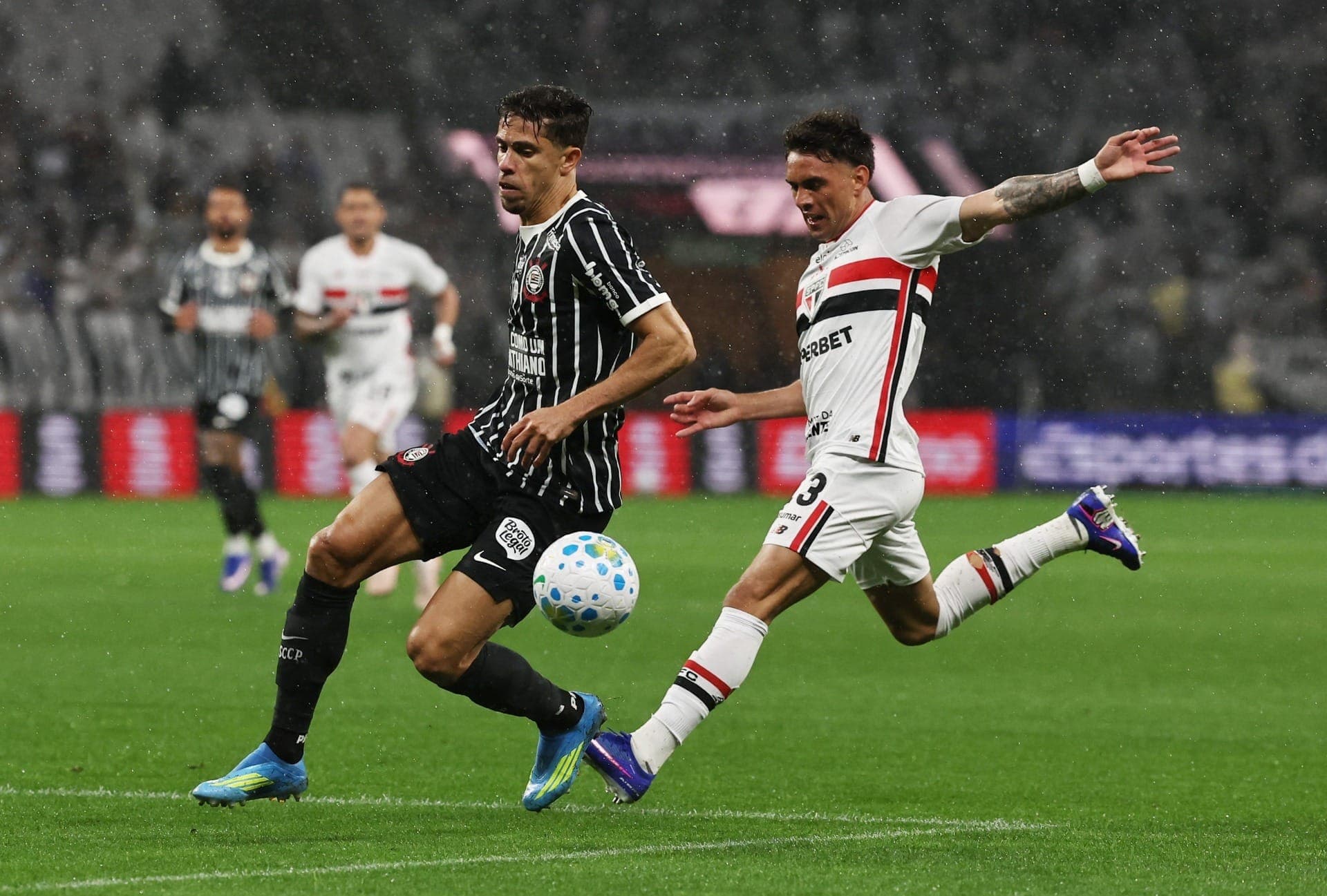 Corinthians e São Paulo em jogo válido pelo Brasileirão de 2026, antes da Copa do Mundo