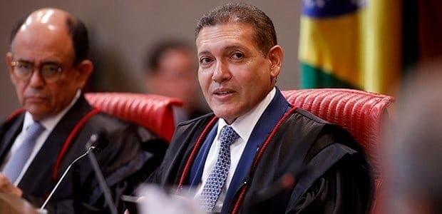 Nunes Marques - ministro assume presidência do TSE