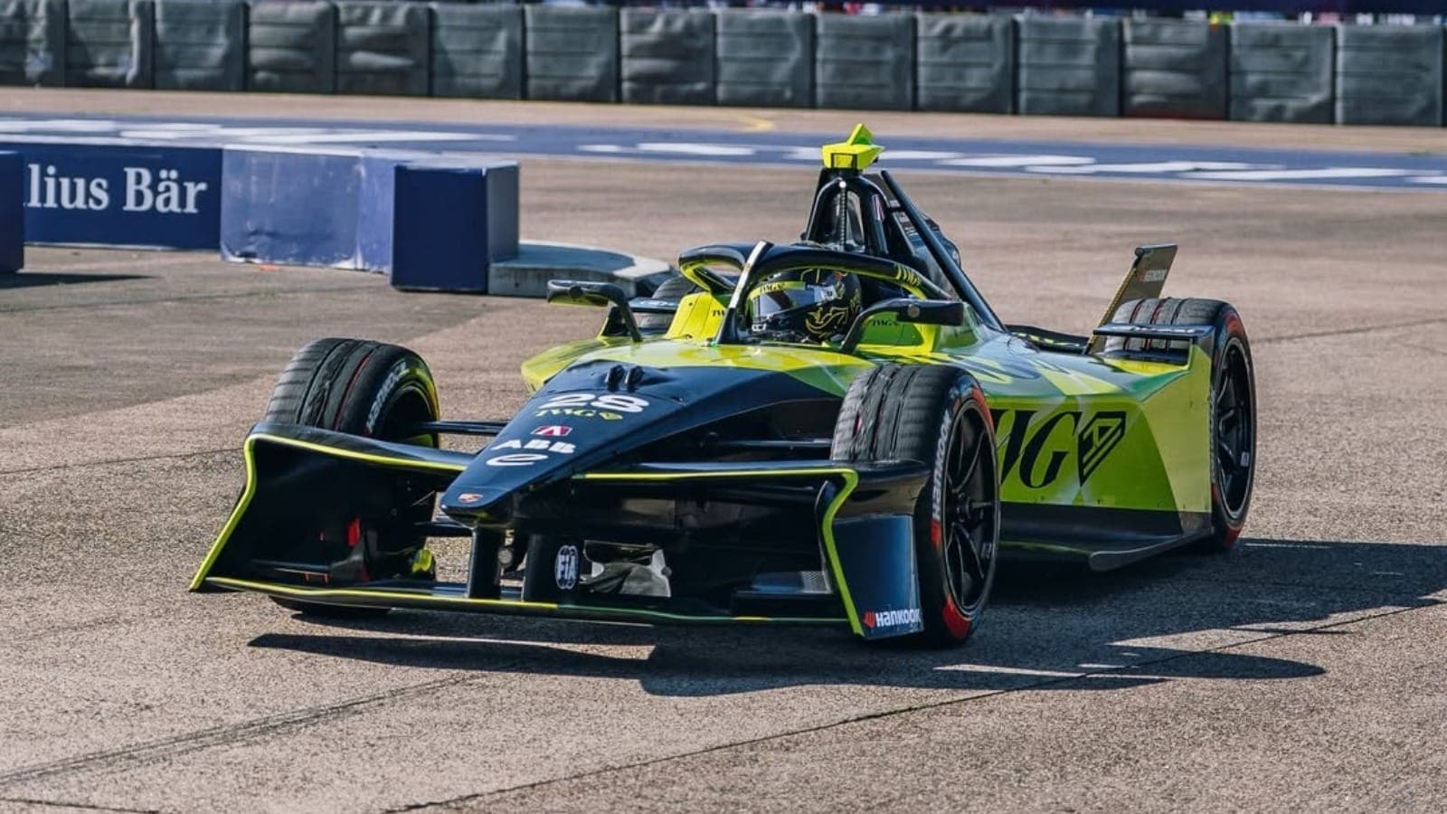 Felipe Drugovich larga em segundo em Sanya, atrás de Jake Dennis