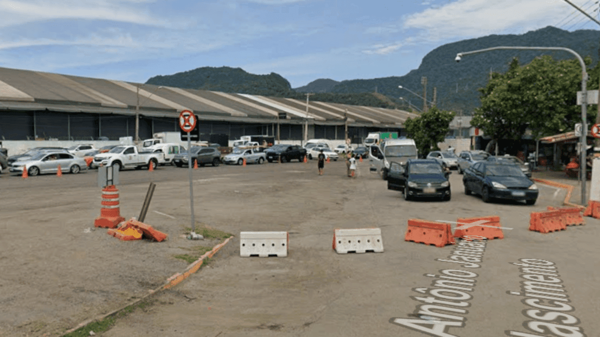 Homem é preso por roubo com estilete perto da balsa em São Sebastião