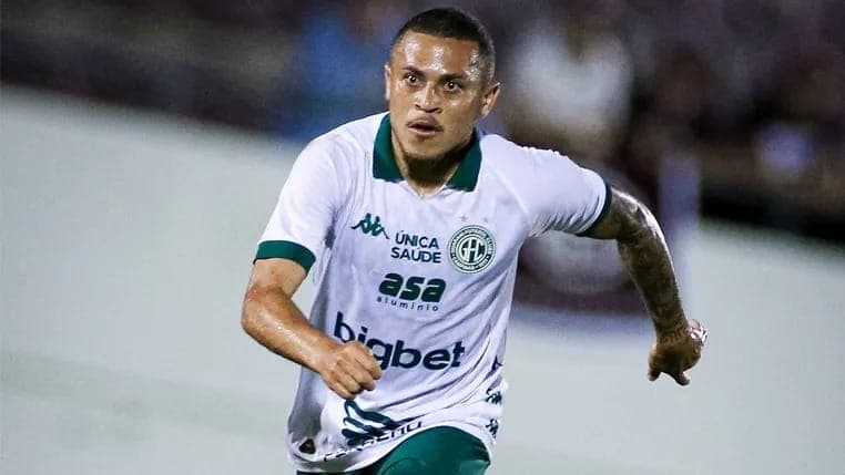 Meia João Paulo é desfalque confirmado