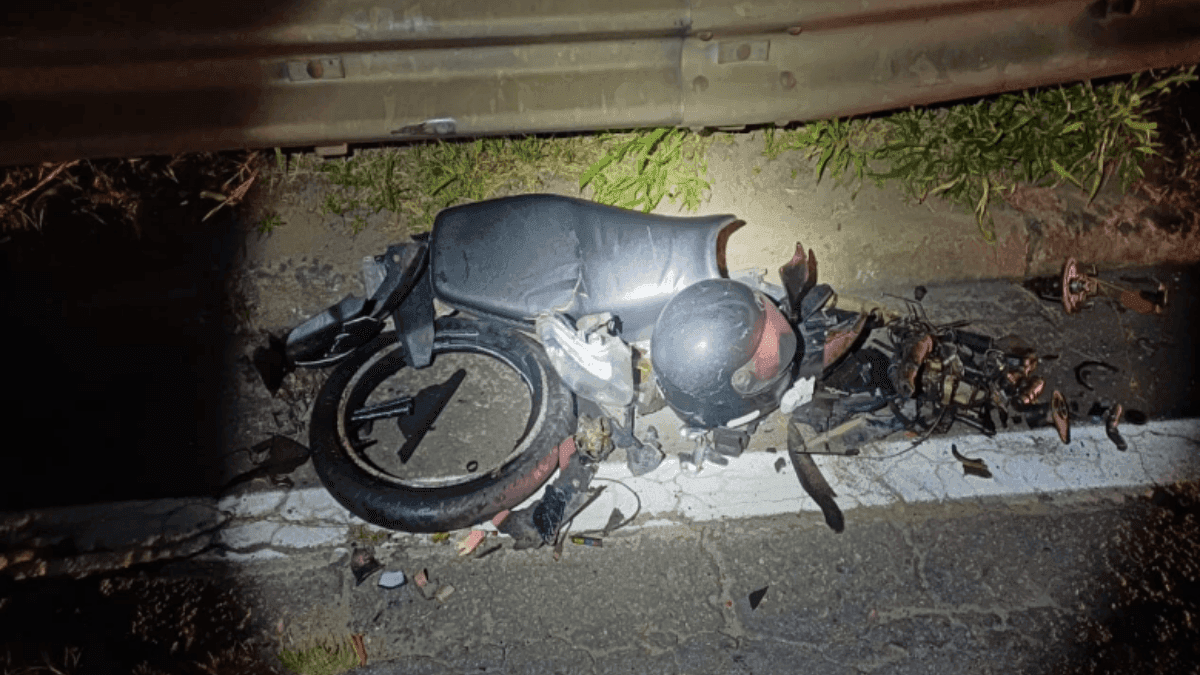 Colisão de moto deixa uma pessoa morta na Dutra em Guaratinguetá