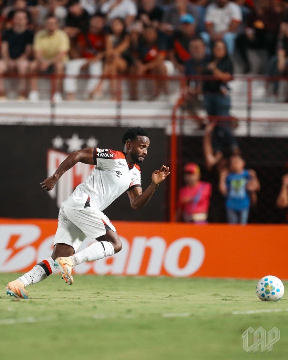 Furacão avança para as oitavas da Copa do Brasil