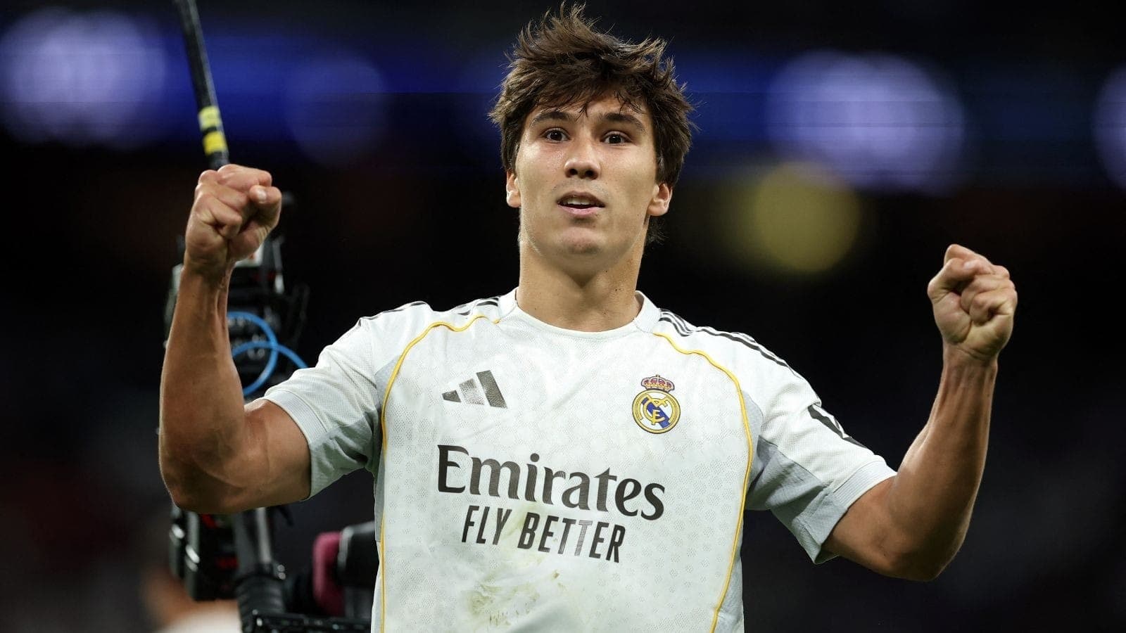 Gonzalo Garcia abriu o placar para o Real Madrid contra o Oviedo